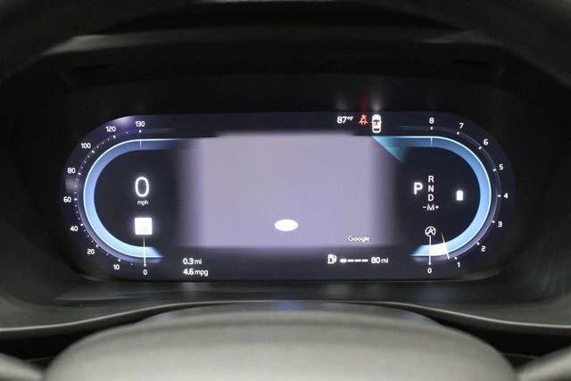 2025 Volvo - image 28