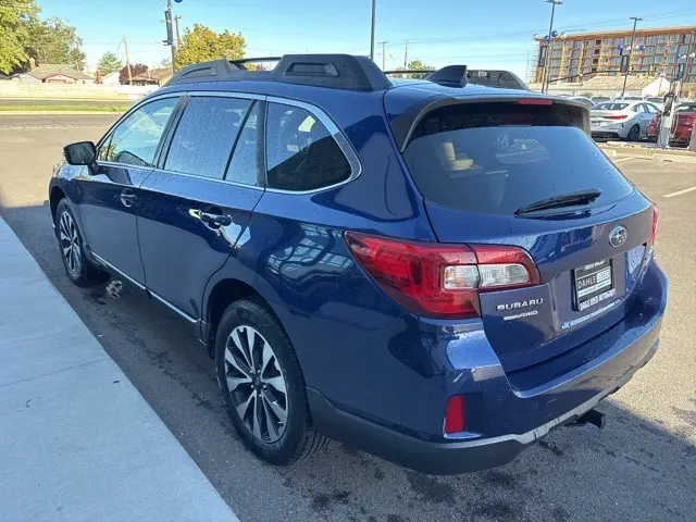 2017 Subaru Outback Limited photo 4
