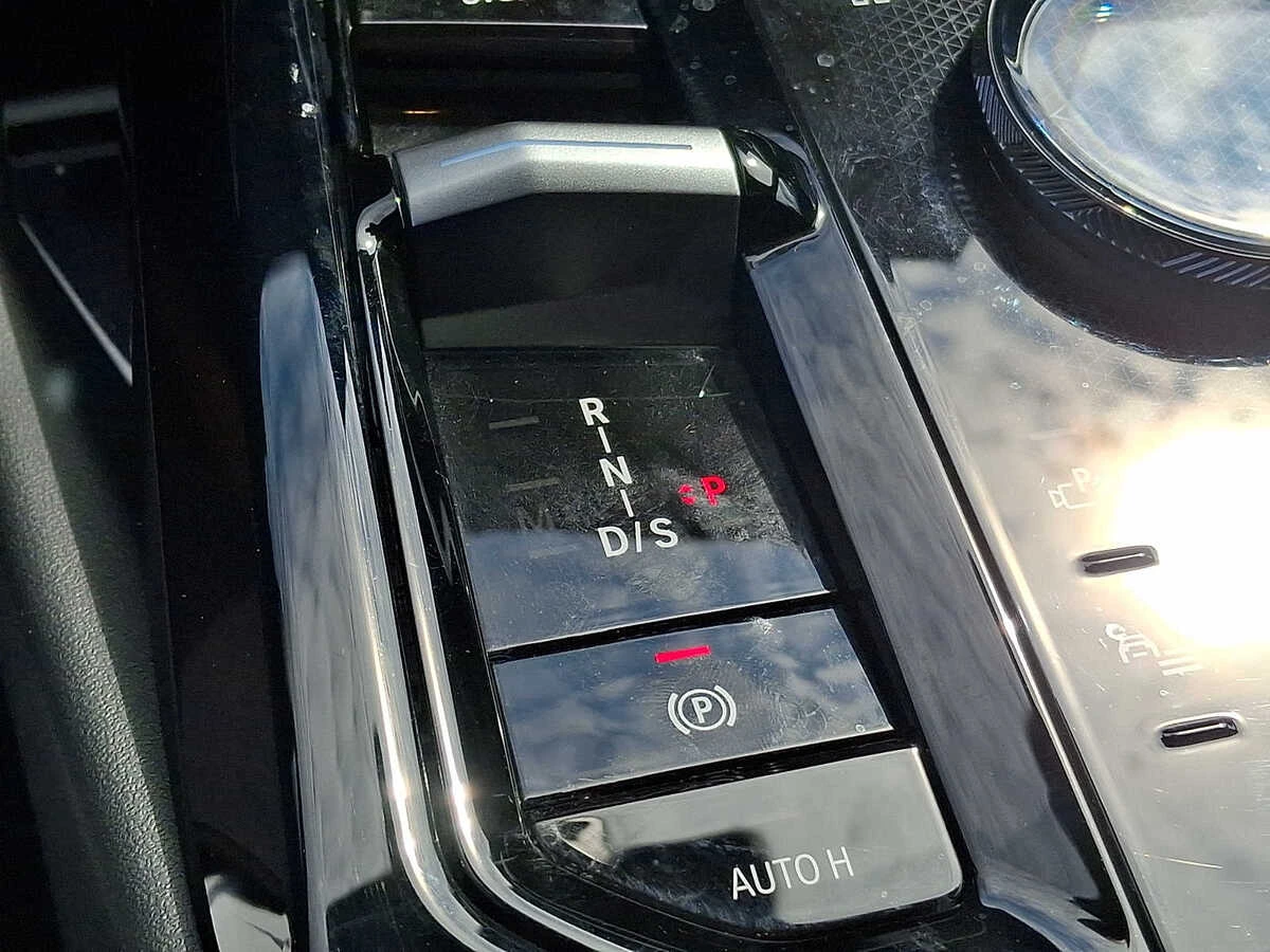 2026 BMW 5 Series 530i - Photo 13