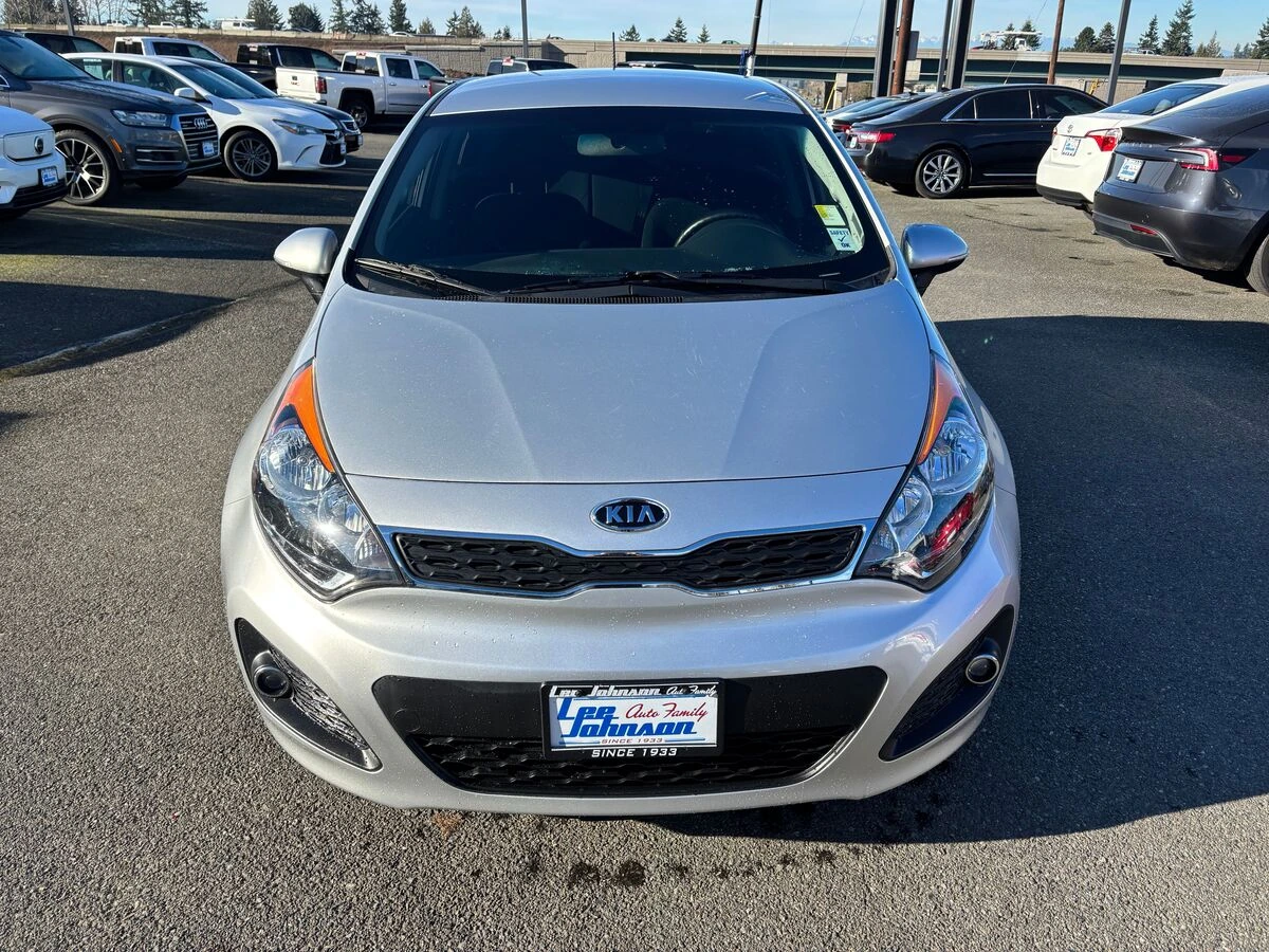 Used 2013 Kia Rio 5-Door EX with VIN KNADN5A33D6107830 for sale in Kirkland, WA