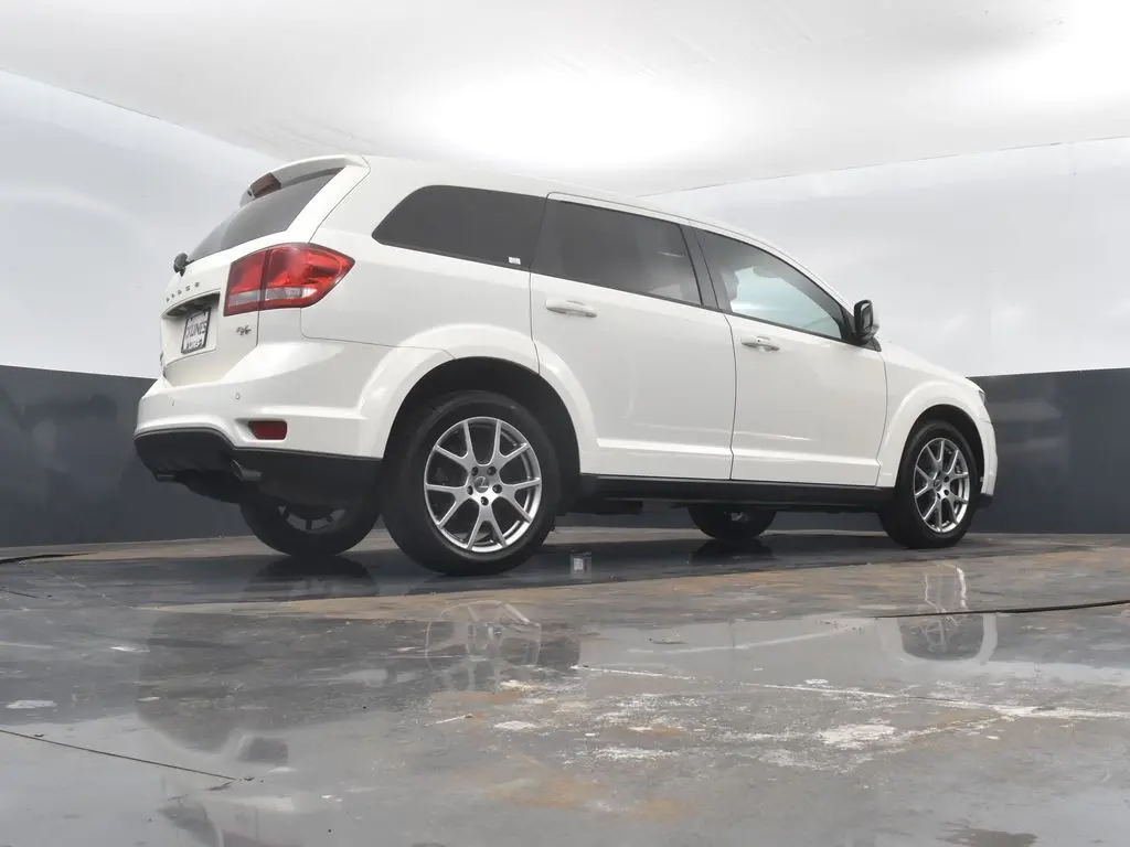 2015 Dodge Journey R/T photo 38