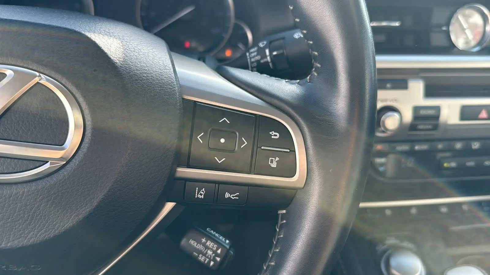 2016 Lexus ES 350 photo 12