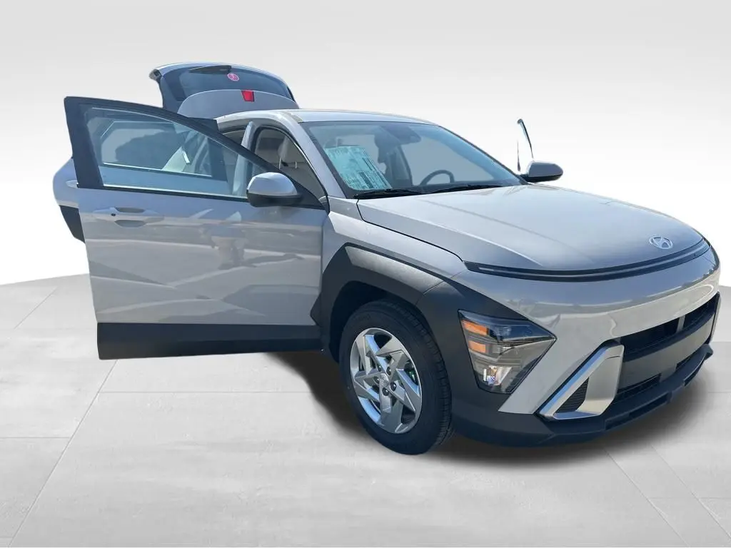 2026 Hyundai Kona SE photo 14