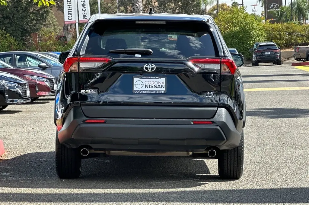 2024 Toyota RAV4 LE photo 3
