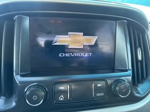 2021 Chevrolet Colorado LT photo 18