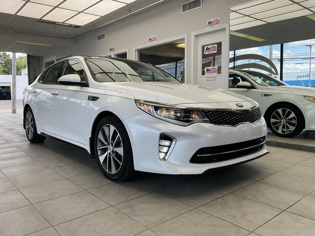2018 Kia Optima S AT's photo