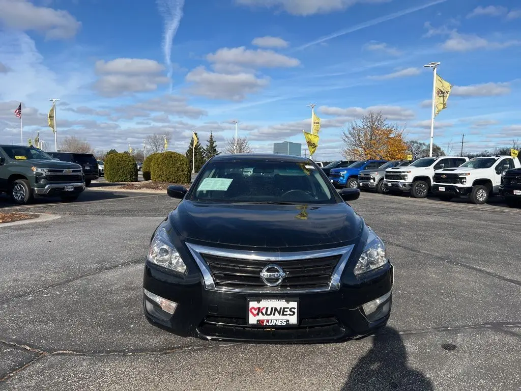 2015 Nissan Altima 2.5 S photo 2