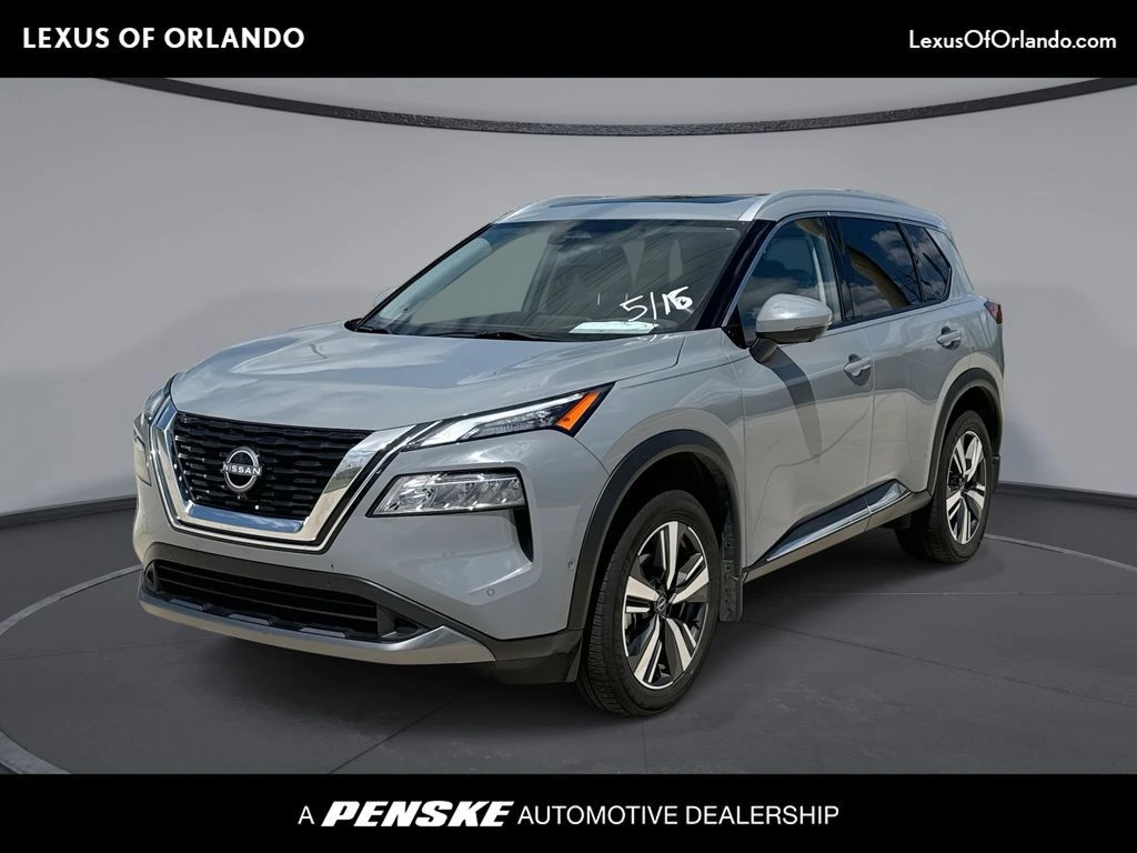 2023 Nissan Rogue SL FWD's photo