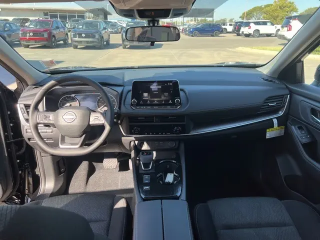 2026 Nissan Rogue SV photo 16