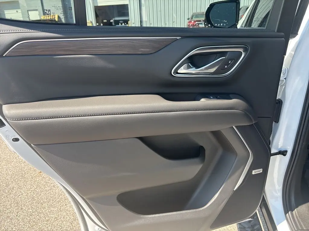 2024 Chevrolet Tahoe Z71 photo 10
