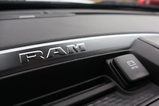 2025 Ram 2500 Big Horn photo 20