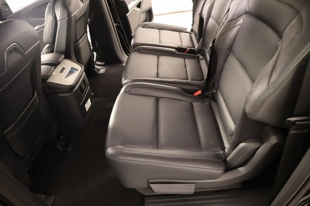 2025 Lincoln Navigator L Reserve photo 12