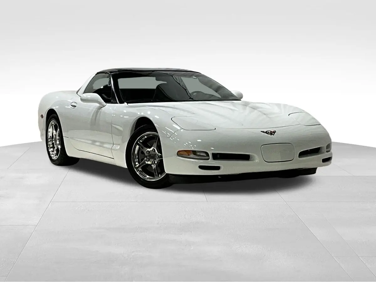 2004 Chevrolet Corvette Base