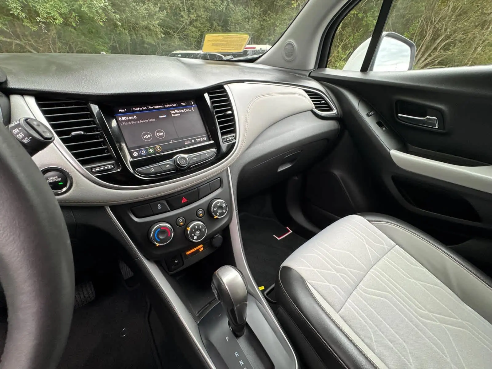2022 Chevrolet Trax LT photo 23