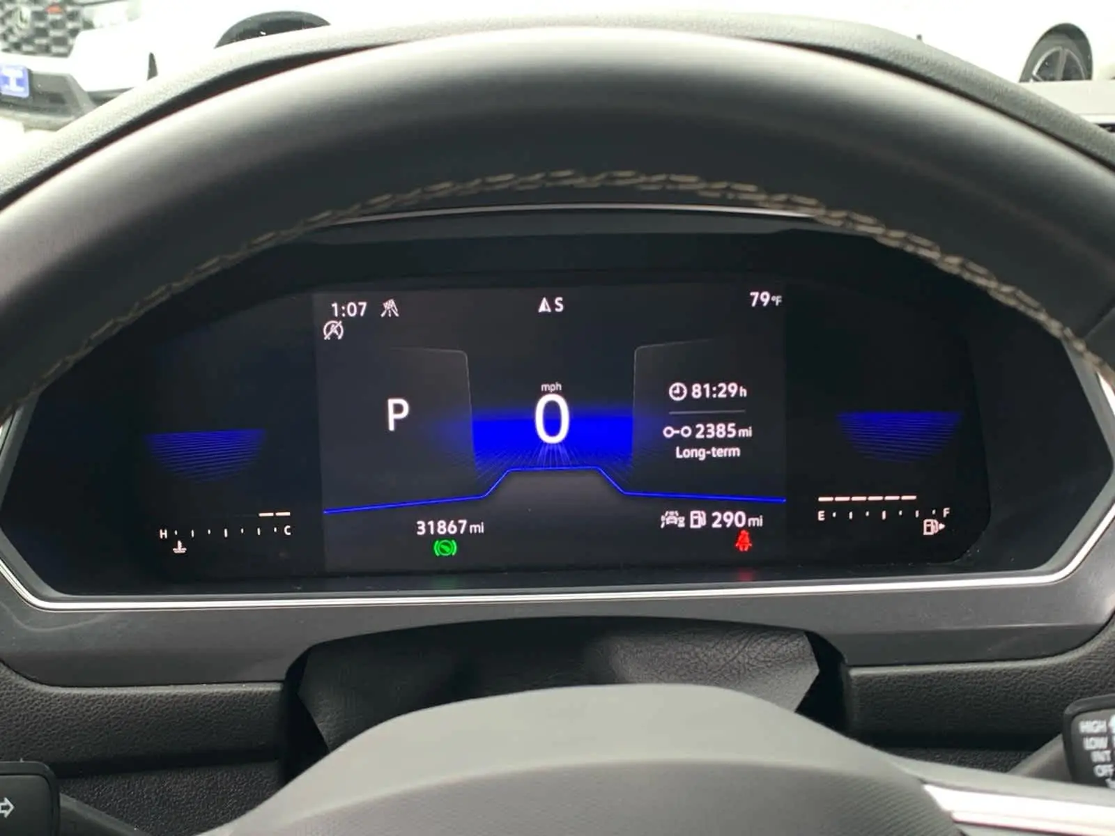 2023 Volkswagen Tiguan SE photo 13