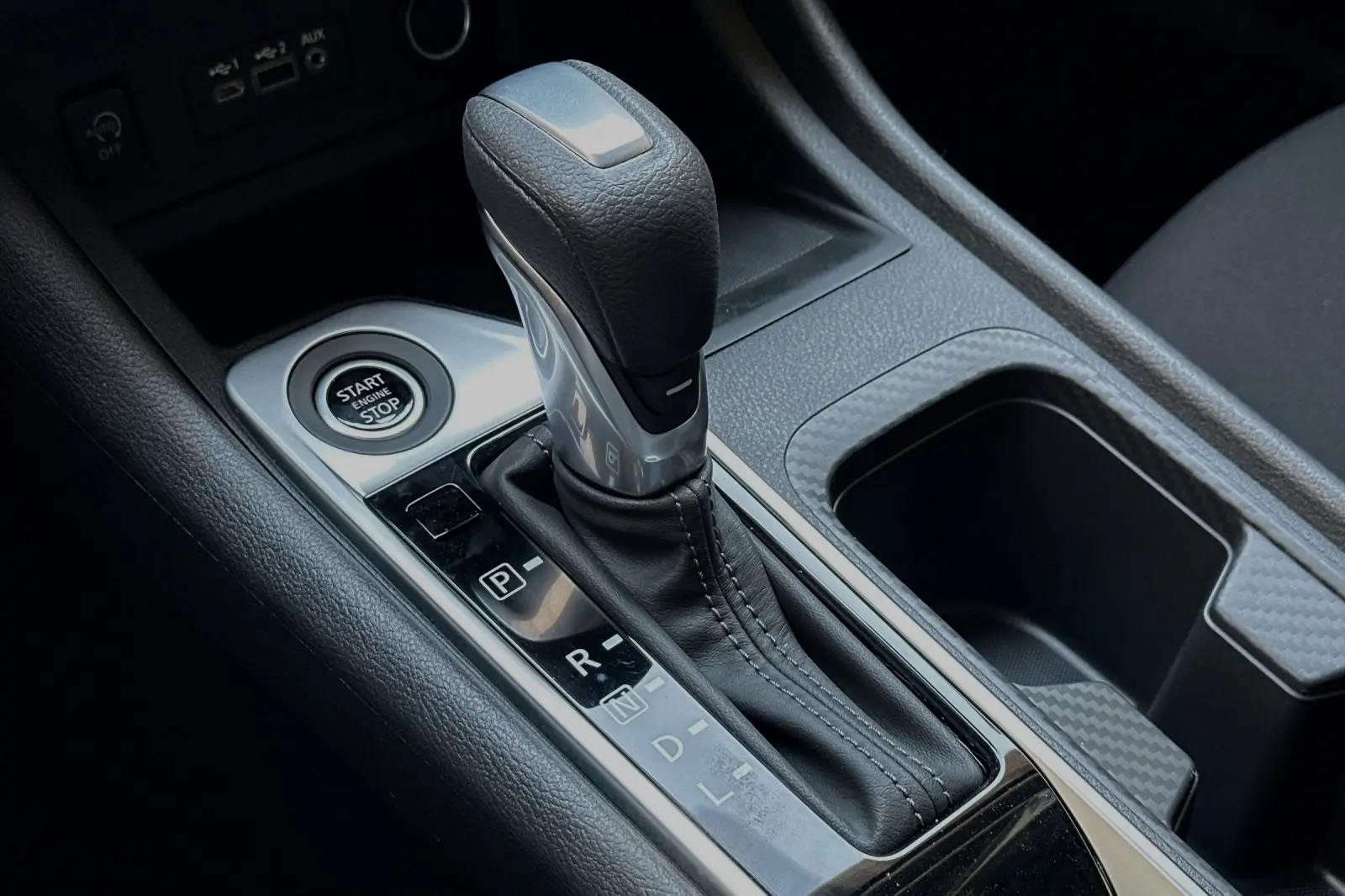 2025 Nissan Sentra SV photo 17