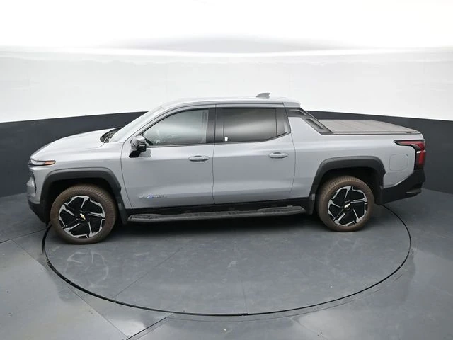 2026 Chevrolet Silverado EV LT - Photo 30