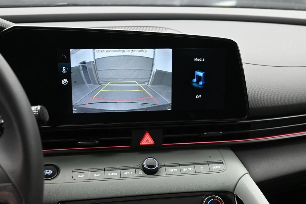 2026 Hyundai Elantra Limited - Photo 15