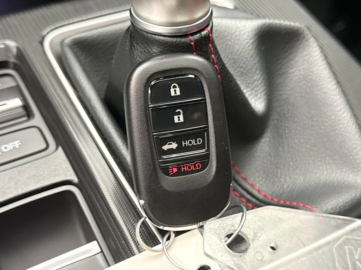 2025 Honda Civic Si - Photo 24