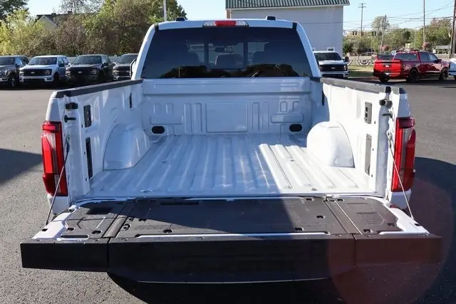 2025 Ford F-150 Lariat photo 20