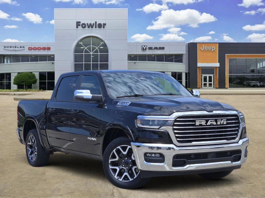 2025 RAM 1500 Laramie 4x4 Crew Cab 5'7's photo