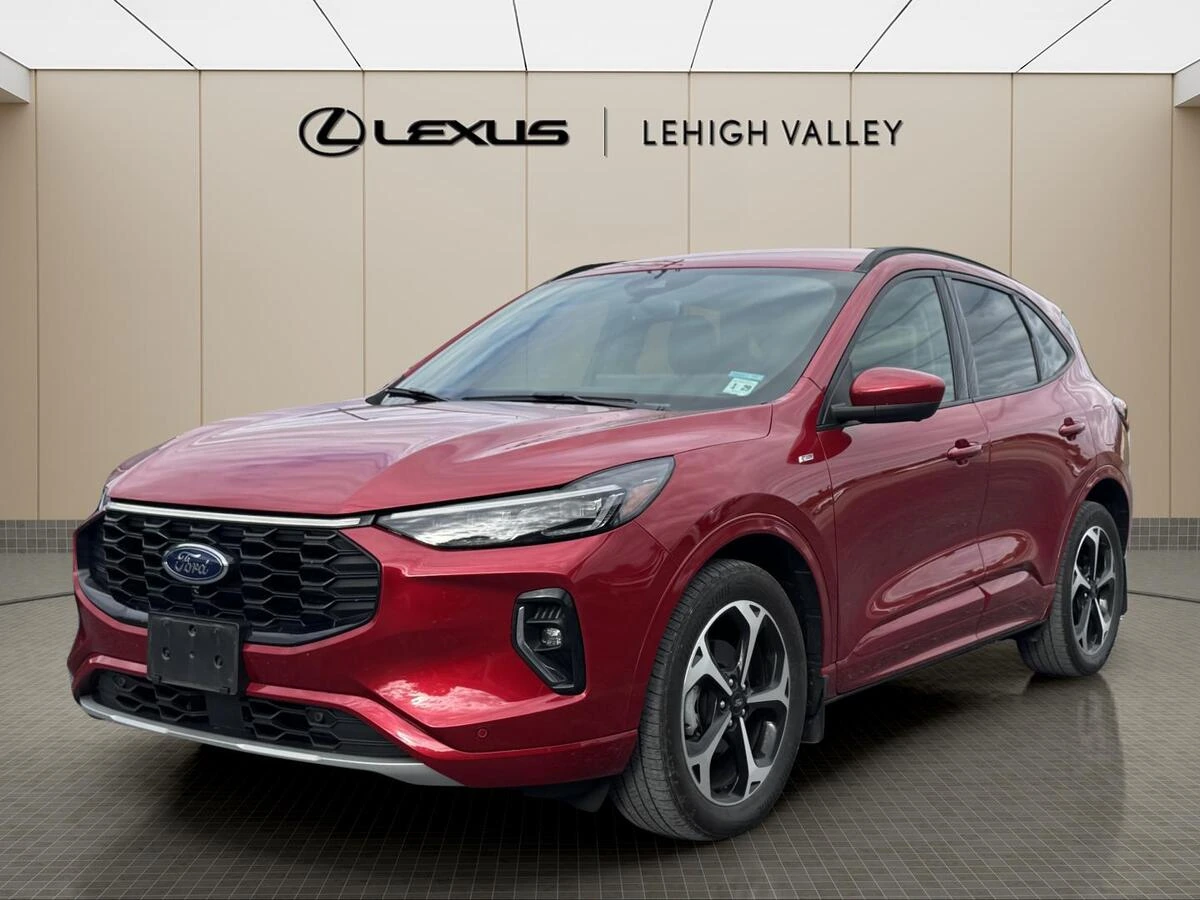 2023 Ford Escape ST-Line Elite HEV AWD 2.0L's photo