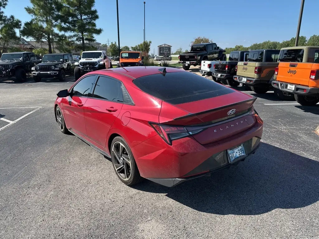 2022 Hyundai Elantra N Line photo 9