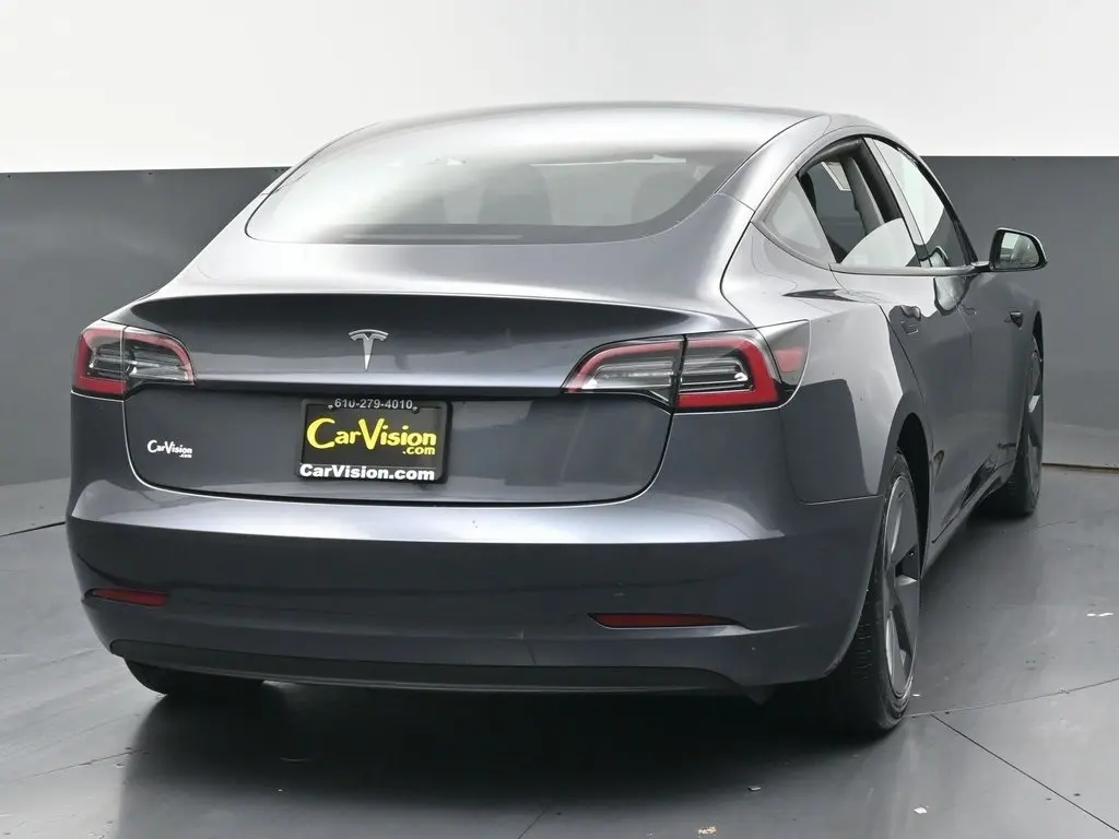 2023 Tesla Model 3 photo 2