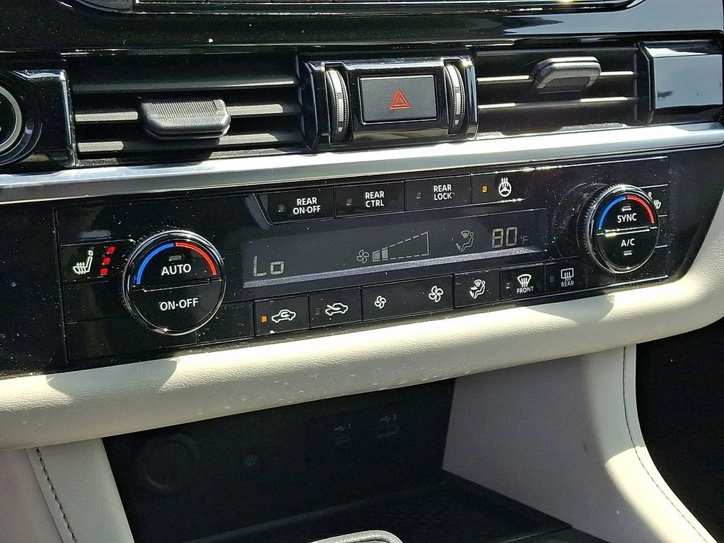 2023 Nissan Pathfinder SL - Photo 17