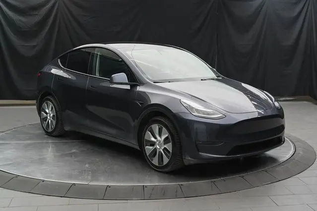 Used 2020 Tesla Model Y Long Range with VIN 5YJYGDEEXLF047696 for sale in Murray, UT