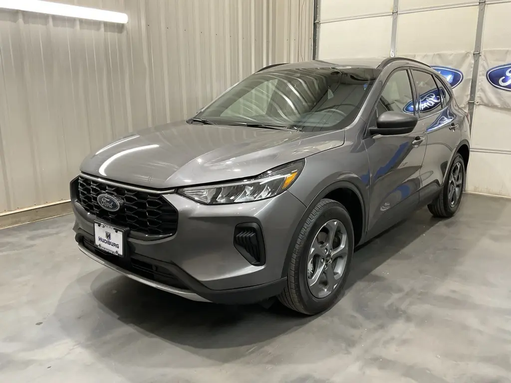 2025 Ford Escape ST-Line photo 3