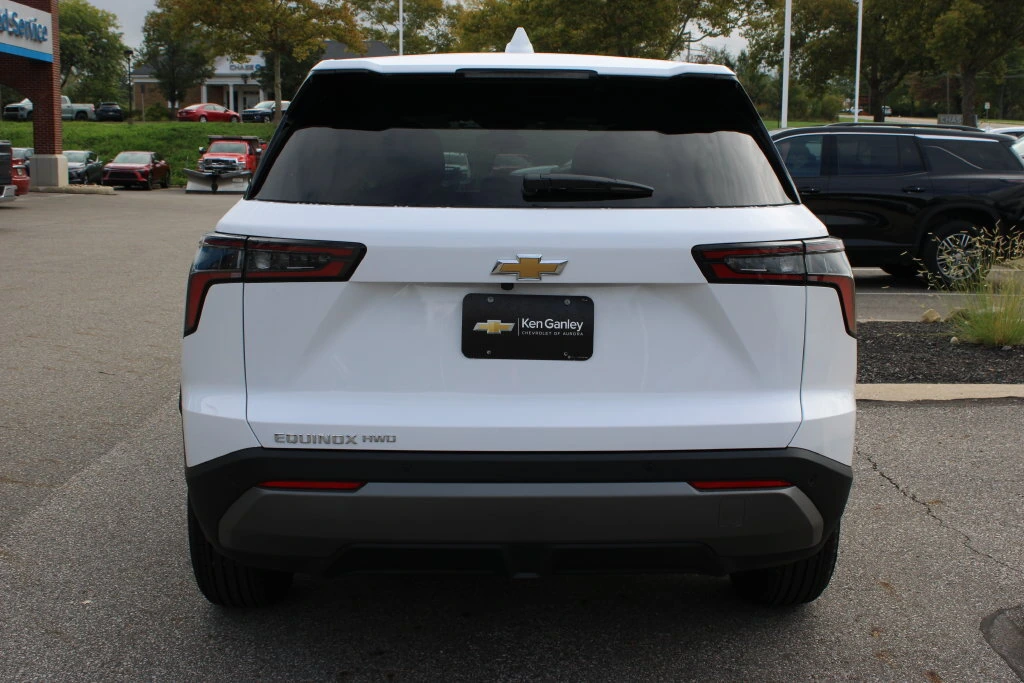 2027 Chevrolet Equinox LT - Photo 28