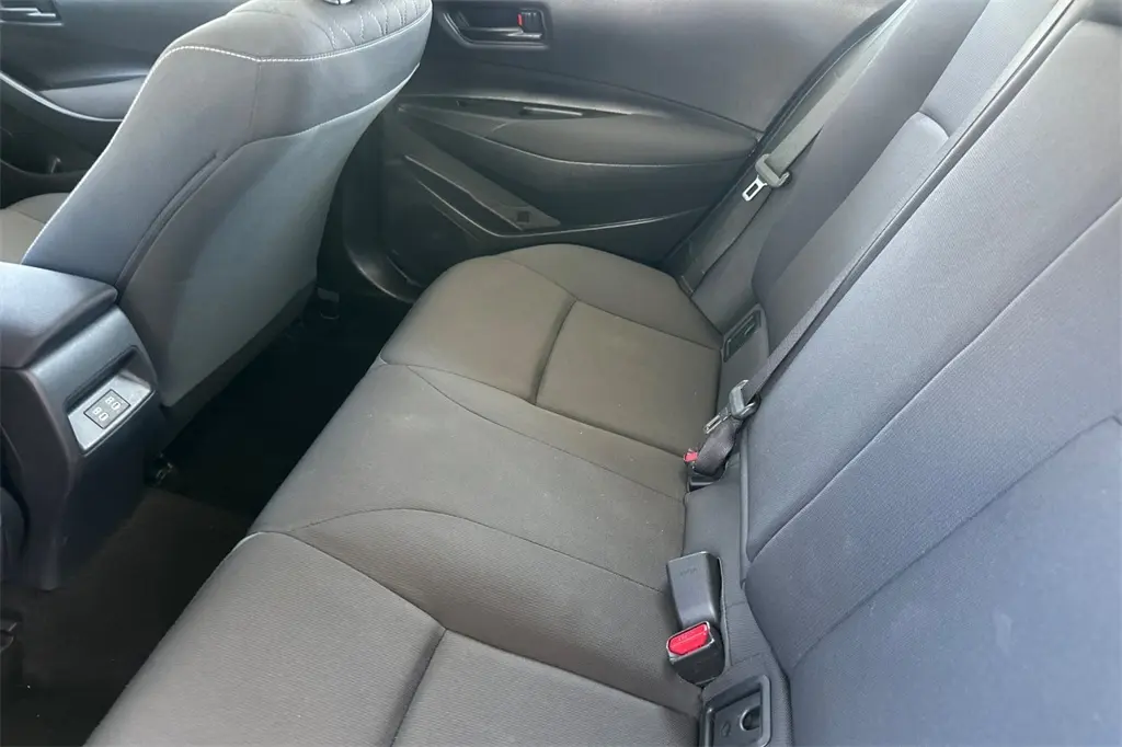 2023 Toyota Corolla LE photo 9