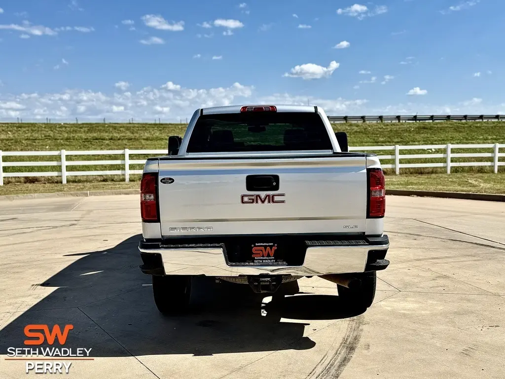 2015 Gmc Sierra SLE photo 4