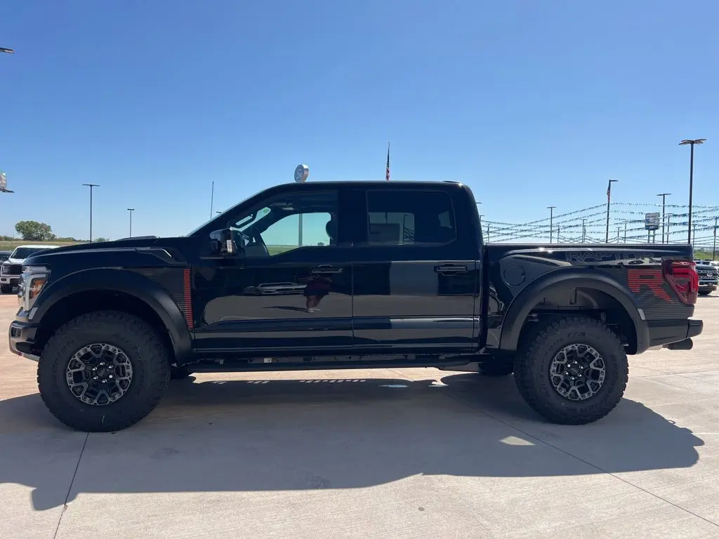2025 Ford F-150 Raptor photo 4