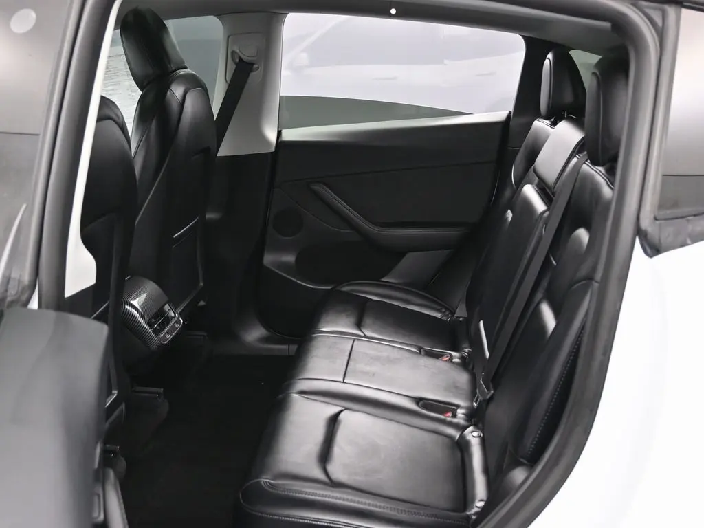 2022 Tesla Model Y Performance photo 27