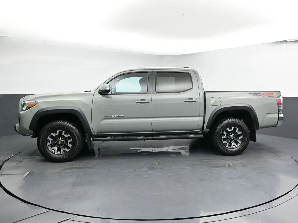 2022 Toyota Tacoma TRD Off-Road V6 photo 4