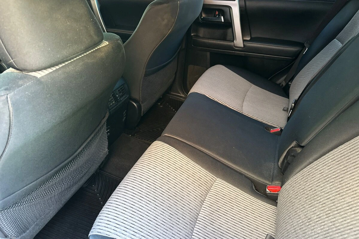 2019 Toyota 4Runner SR5 - Photo 12