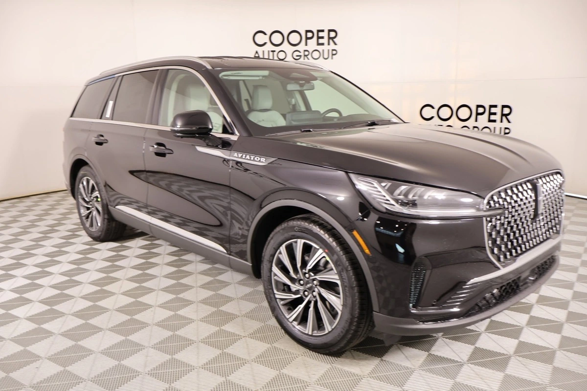 2026 Lincoln Aviator Premiere's photo