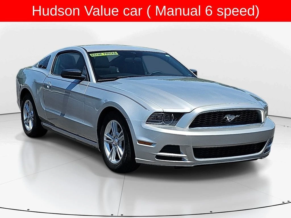 Used 2013 Ford Mustang V6 with VIN 1ZVBP8AM3D5268535 for sale in Summerville, SC