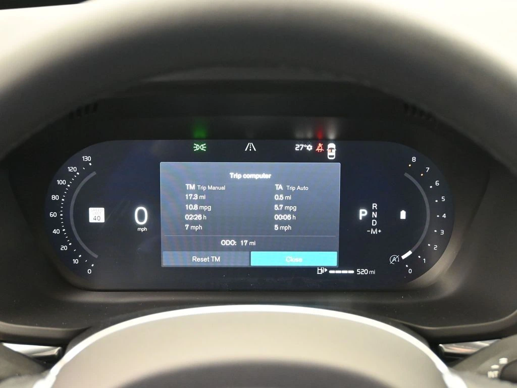 2026 Volvo - image 25