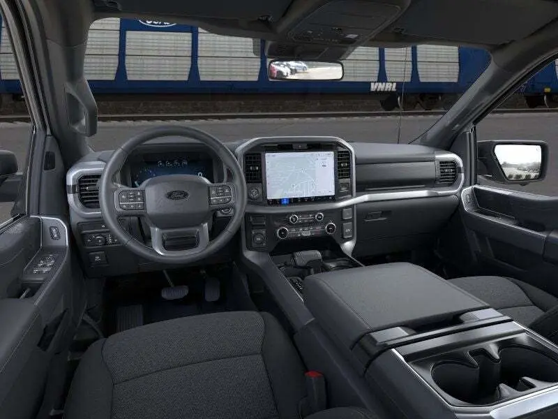 2025 Ford F-150 XLT photo 7