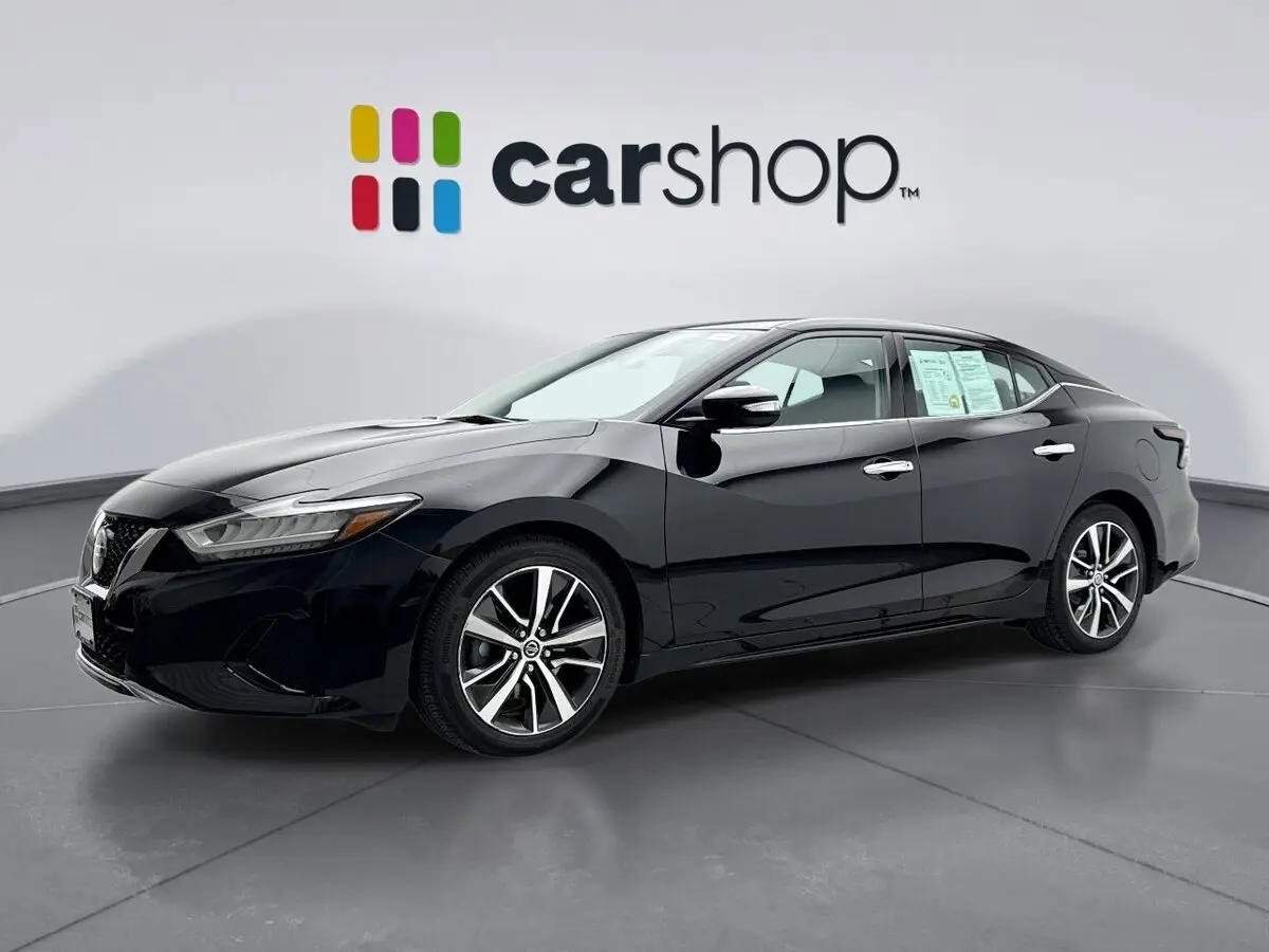2019 Nissan Maxima SV's photo