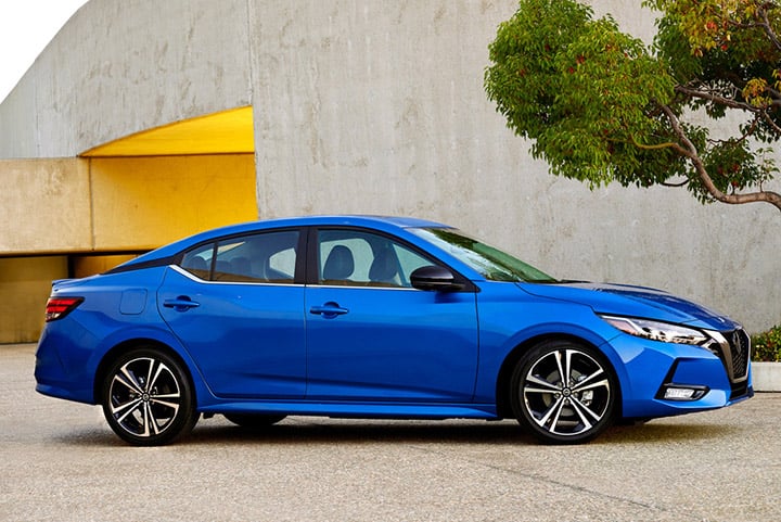 2020_Nissan_Sentra_Side