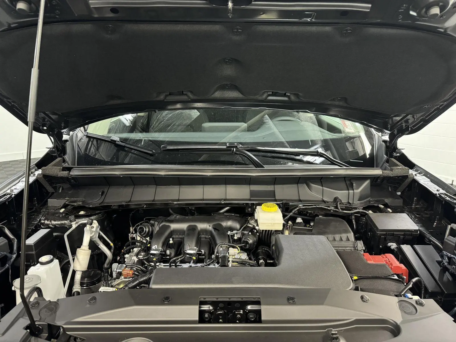 2025 Nissan Pathfinder SV photo 8