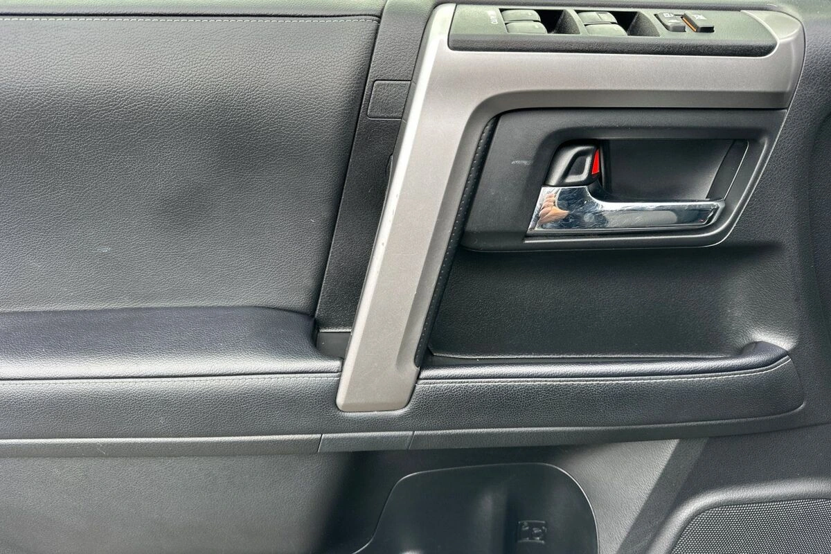 2024 Toyota 4Runner SR5 - Photo 11