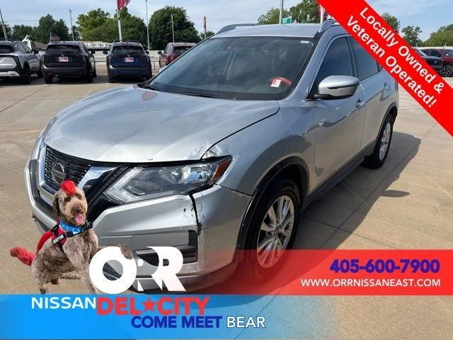 2020 Nissan Rogue SV FWD's photo