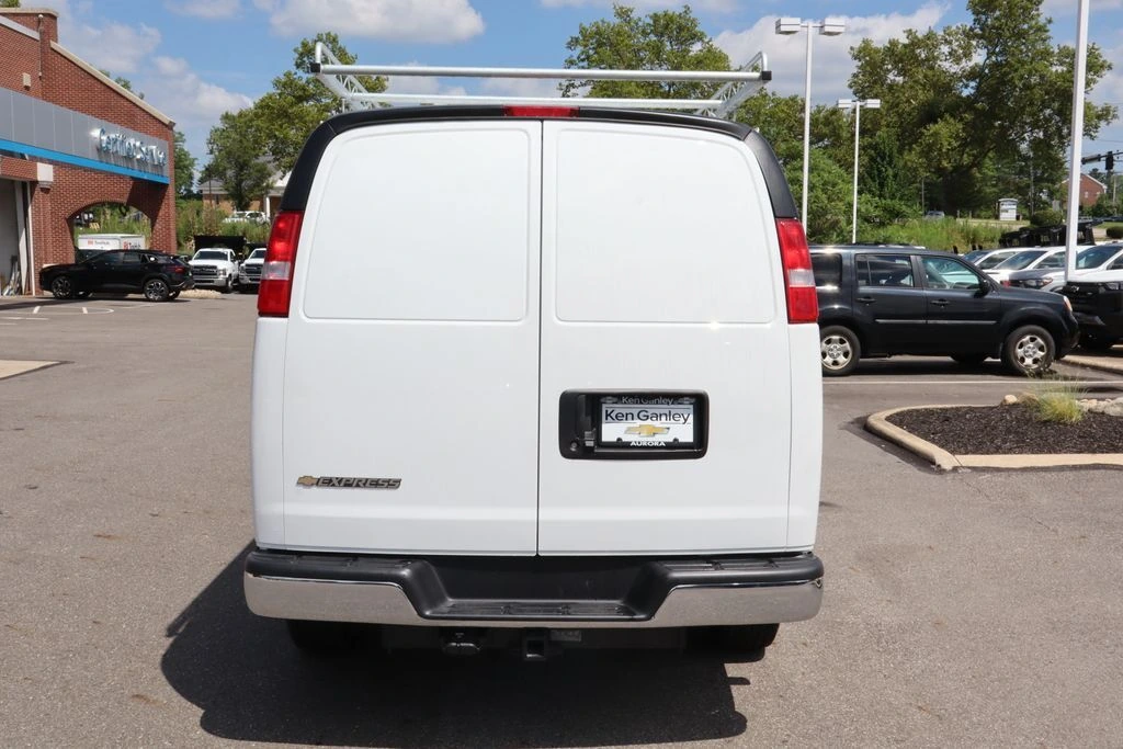 2025 Chevrolet Express Cargo Work Van - Photo 24