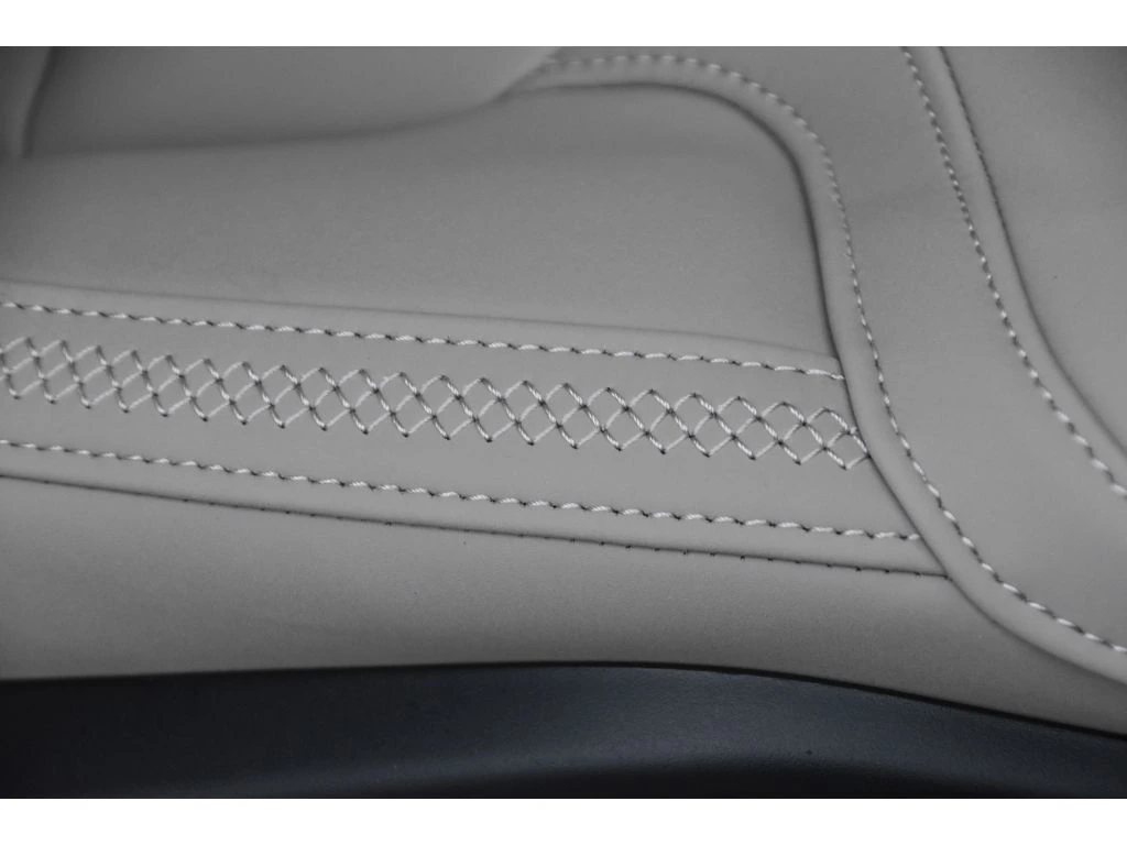 2026 Volvo - image 31