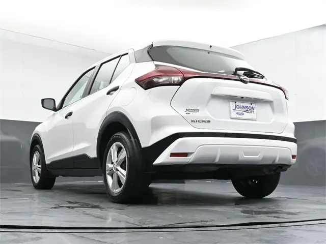 2023 Nissan Kicks S photo 32